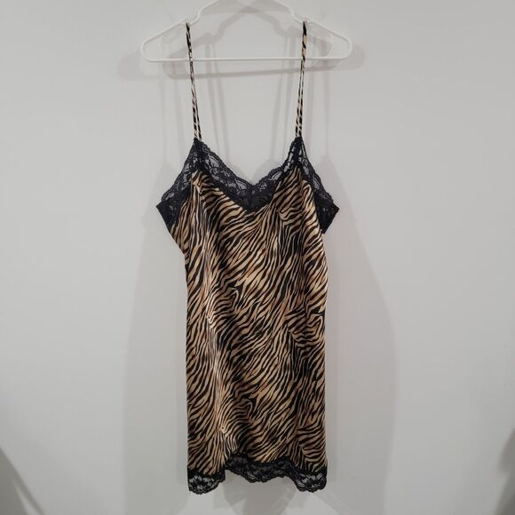 Unbranded Dresses & Skirts - Womens Slip Dress Size 2X Tiger Lace Trim Coquette Chemise